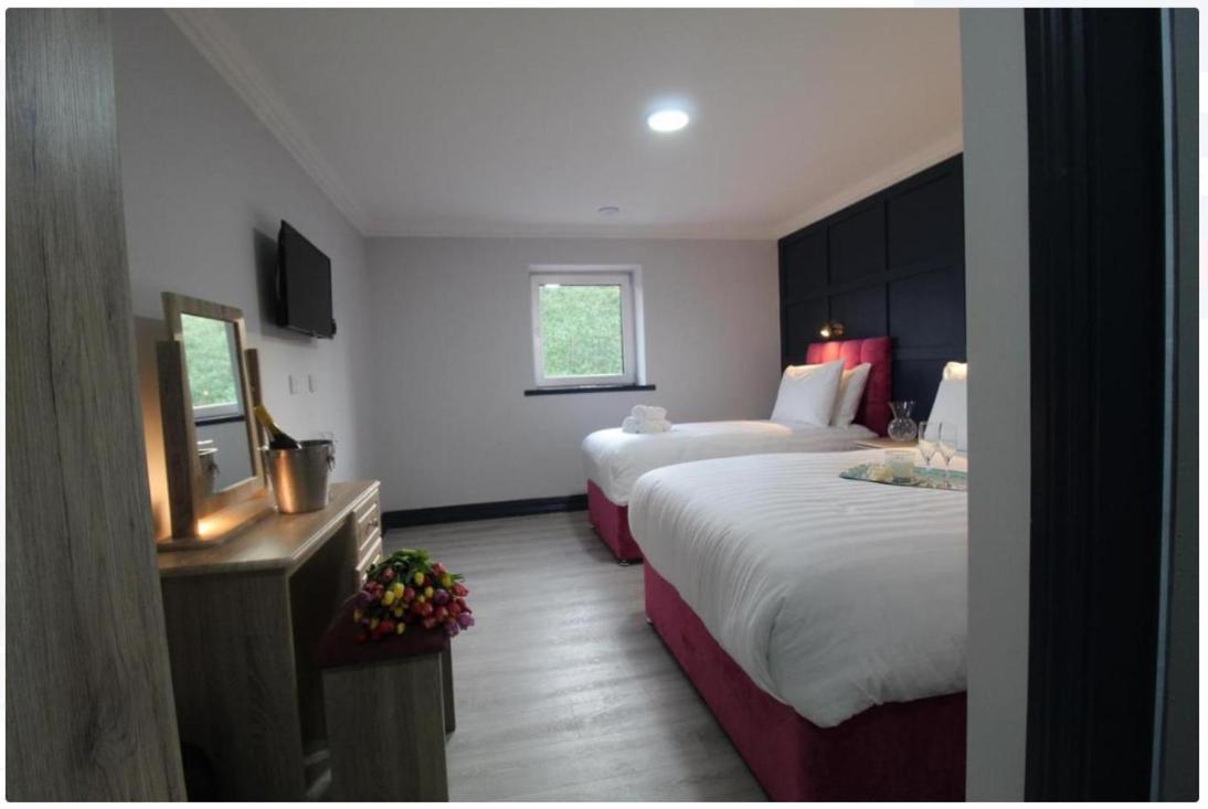 The Dutch Tulip Hotel مالو المظهر الخارجي الصورة