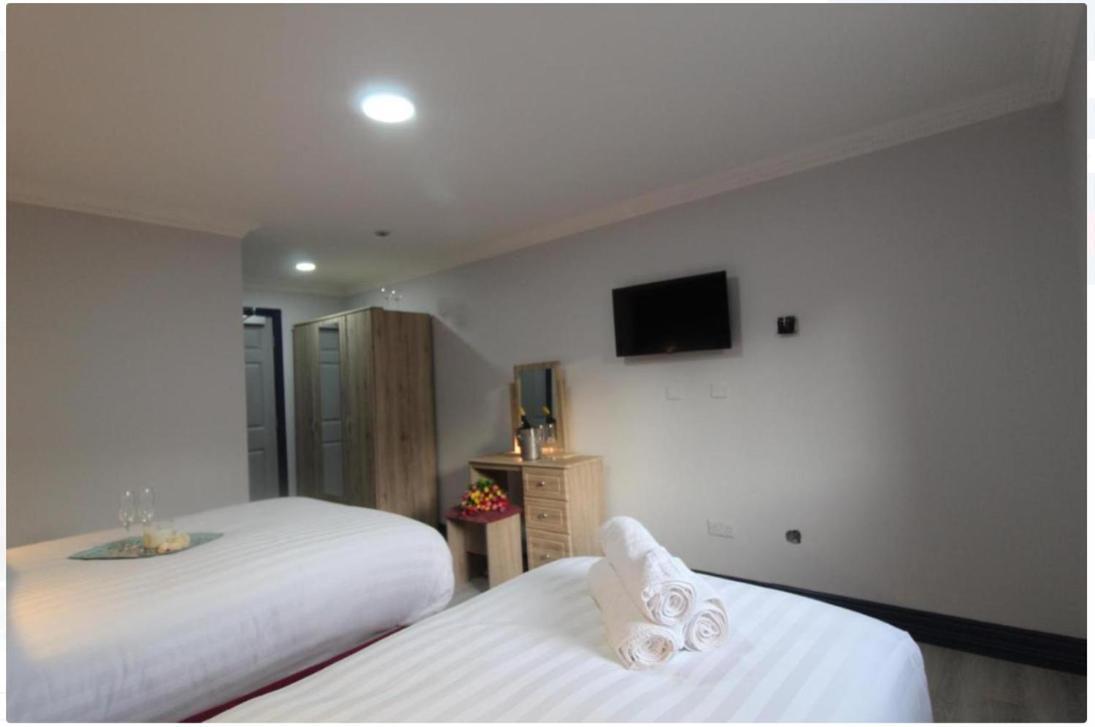 The Dutch Tulip Hotel مالو المظهر الخارجي الصورة